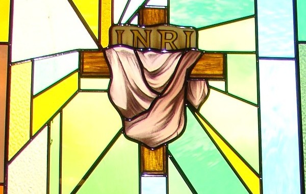 7. Good Friday: Day Of The Jesus‘ Death, Symbol: Cross With Inscription, INRI Stems From The Latin Phrase 'Iesus Nazarenus Rex Iudaeorum' Meaning 'Jesus Of Nazareth, King Of The Jews'. Flower: Rose = Triumph, Love, Markings Of The Wounds Of Christ